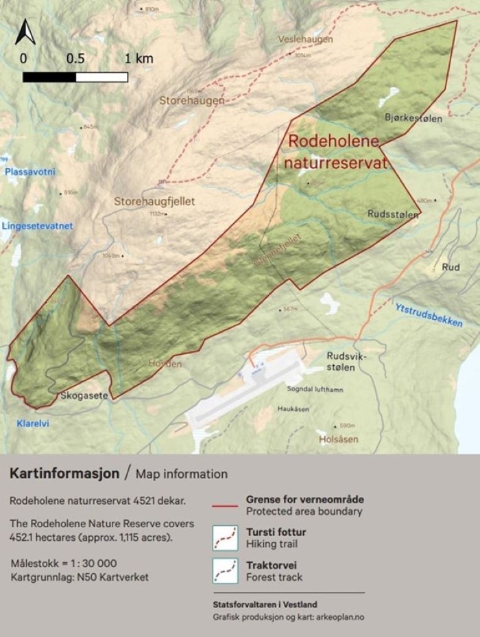 Kartet gir informasjon om utbreiinga av Rodeholene naturreservat. Det er 4521 dekar stort. 