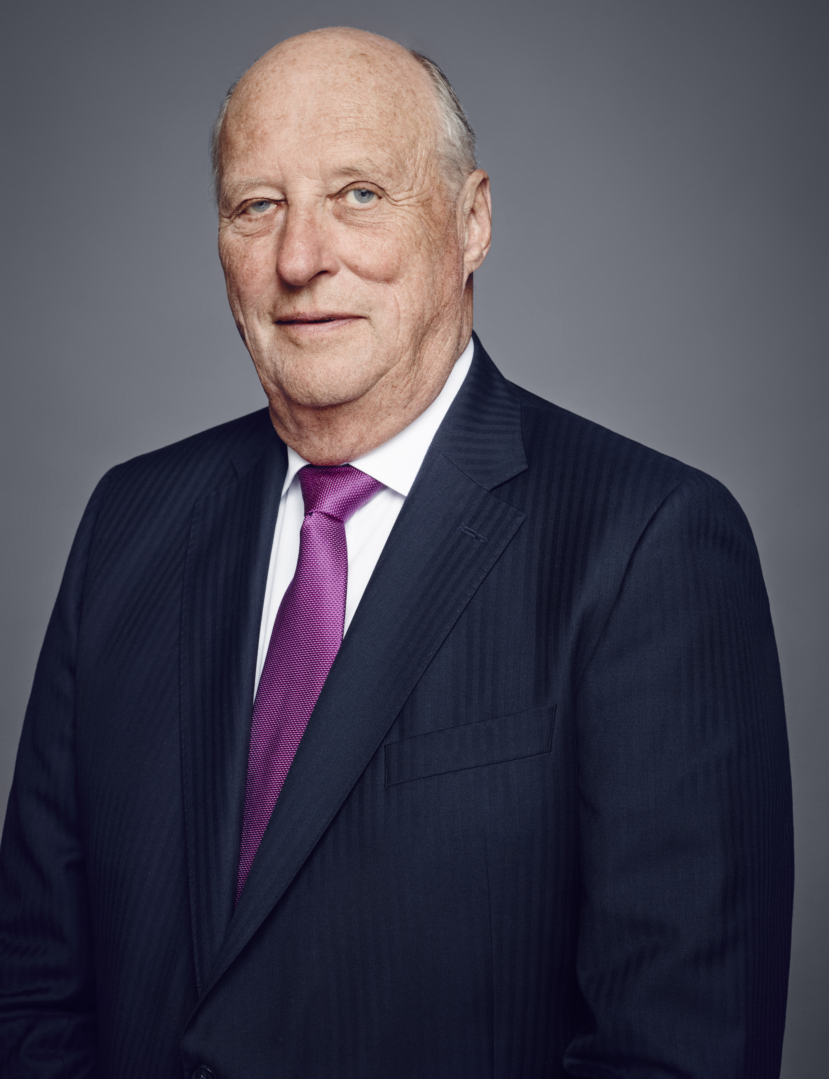 Hans Majesteete Gånka Snåasese,  Gïelevåhkoen rïhpestimmese - Hans Majestet Kongen til Snåsa under åpning av samisk språkuke/Gïelevåhkoe. 