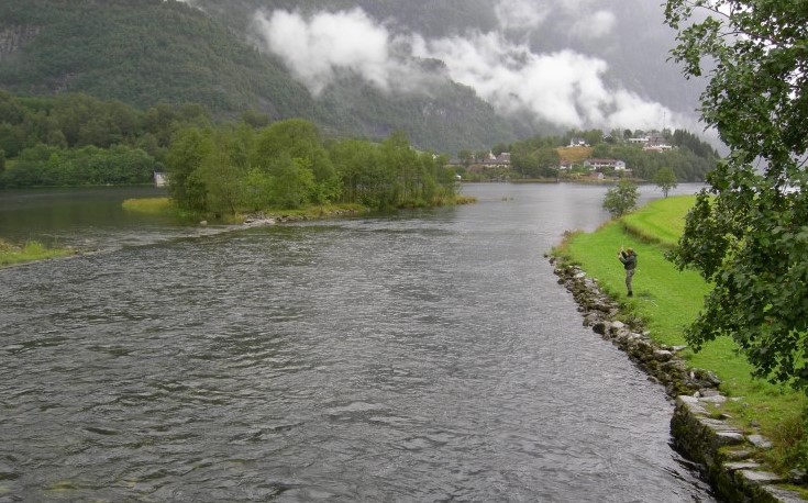 Åelva i Gloppen kommune. Eit av vassdraga som har fått endra fisketid i den nye forskrifta.