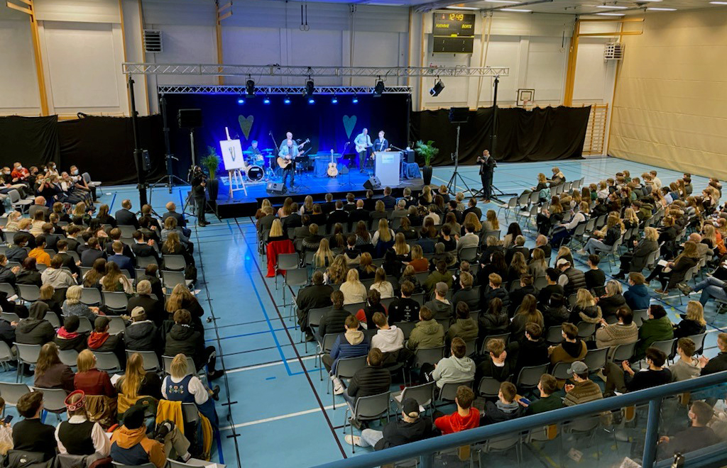Stamneshallen var pyntet til dronningbesøk og prisutdeling.