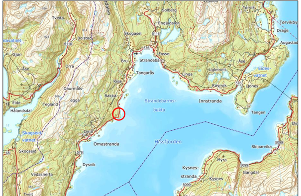 Oversiktskart som viser omtrentleg lokalisering av framtidig vaskehall i Strandebarm, Kvam herad. Utsleppet frå vaskehallen er planlagt ført til Hissingfjorden via eksisterande kommunal avløpsleidning med anslått utsleppsdjupne på kote -25.