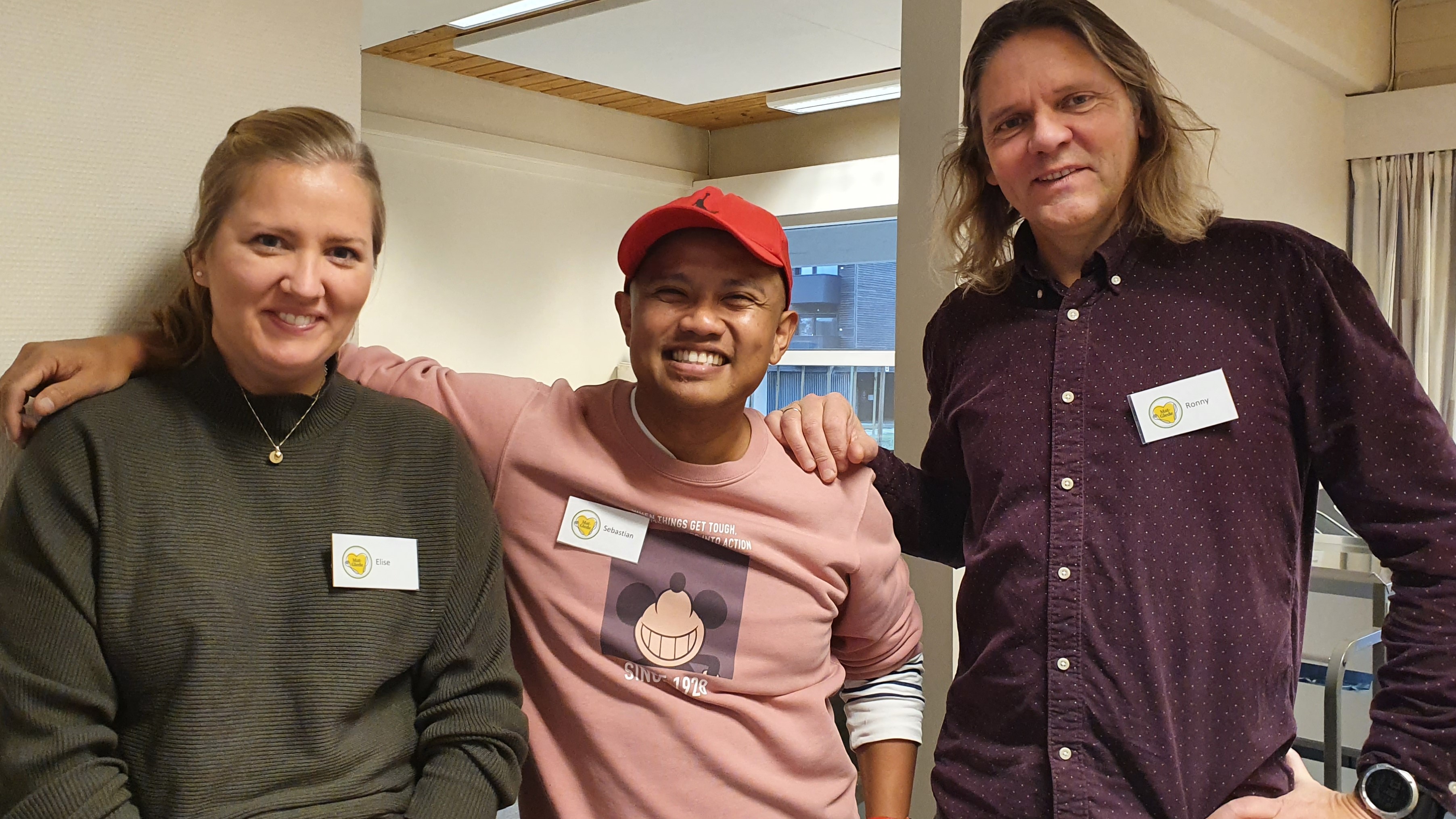 Elise Husevåg, Sebastian Engh og Ronny Kløvfjell fra Matgledekorpset.