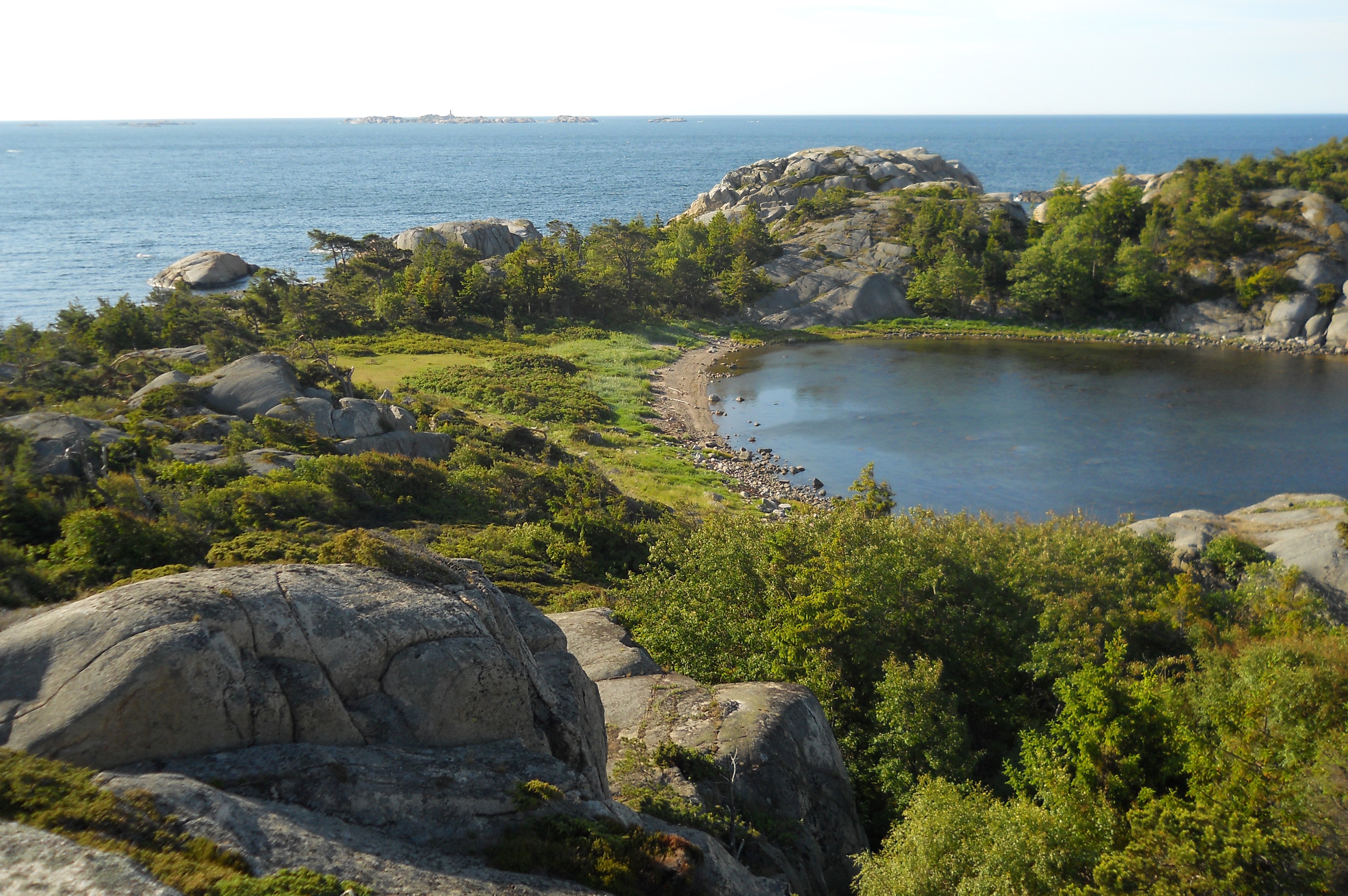 Malmøya naturreservat: Utsyn mot sør over Flaskebukta.