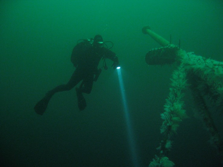 Kunnskapen om kulturminne i Sognefjorden reknar vi med er tilstrekkeleg til å vurdere konsekvensane av verneplanen. Marine kulturmiljø og kulturminne som skipsvrak slik som på biletet vil kunne få styrka vern. Kulturminne er eitt av mange aktuelle tema å konsekvensutgreie. 