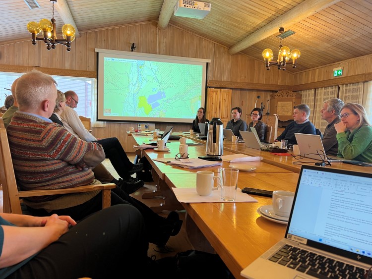 Bilde fra kommunestyresalen i Rendalen