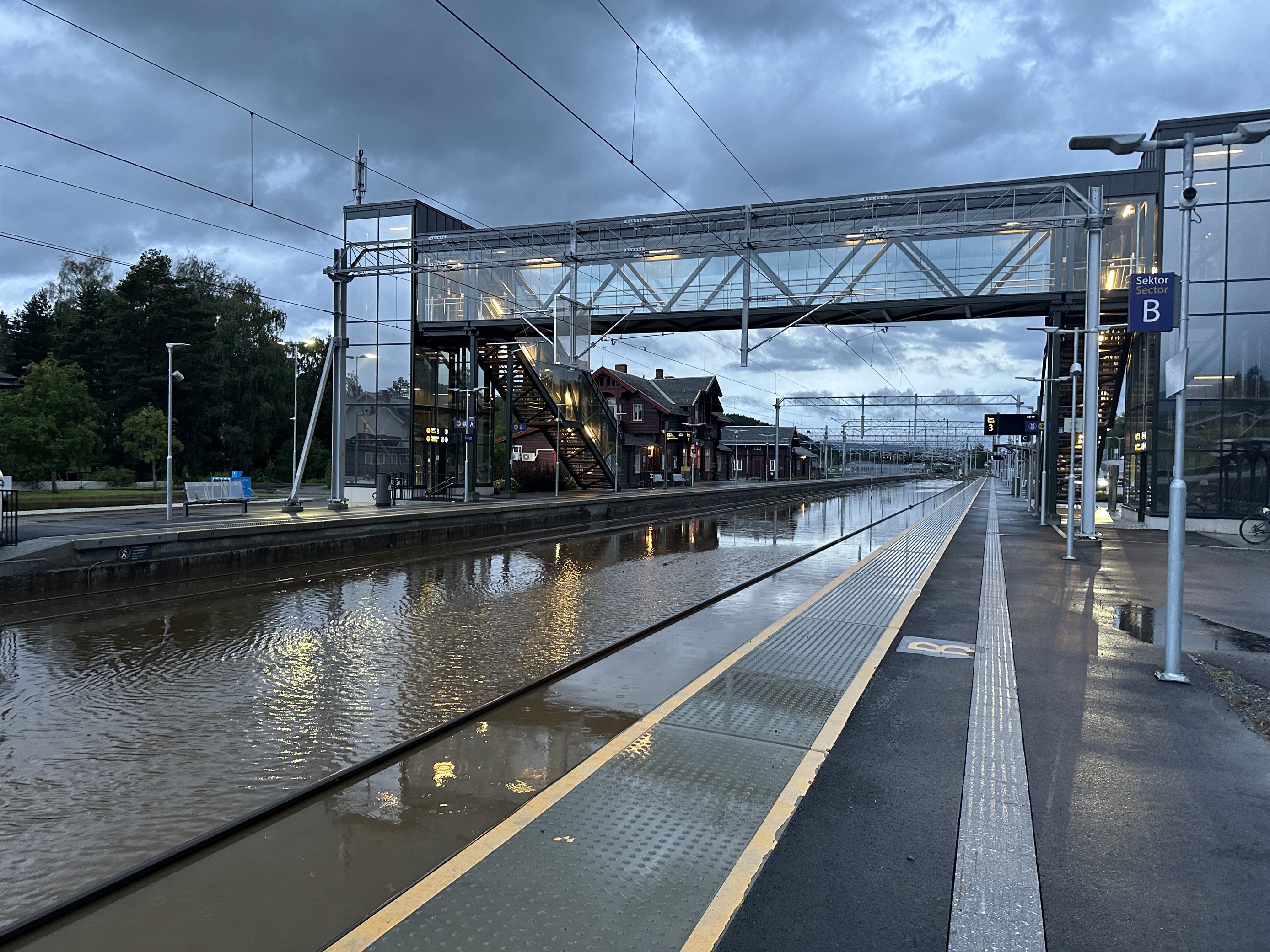 Oversvømmelse på Jaren stasjon